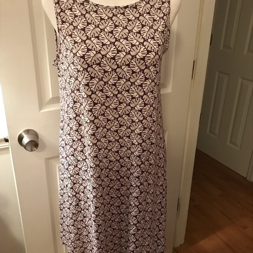 LOFT Monochrome Leaf Print Midi Dress